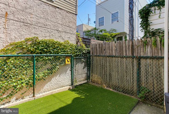 2712 DILLON ST, Baltimore, MD 21224