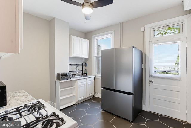 2712 DILLON ST, Baltimore, MD 21224