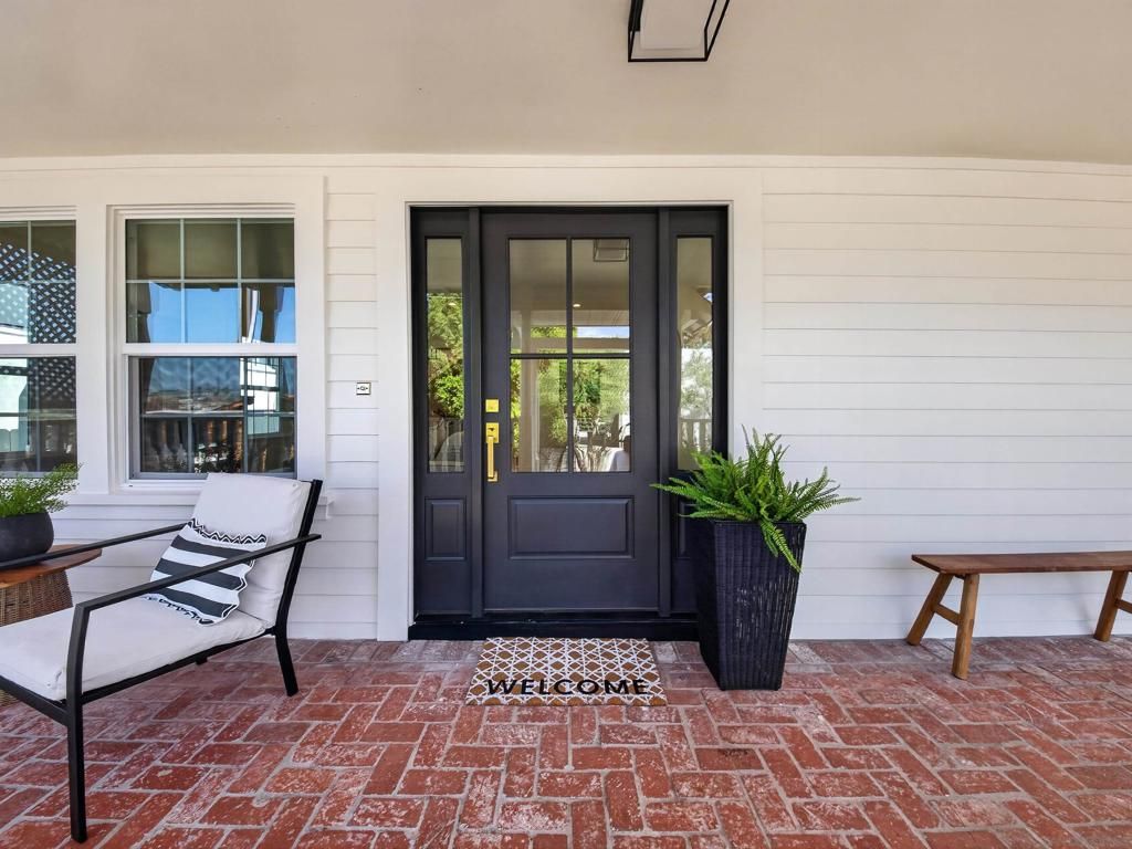 921 Court Way, San Diego, CA 92103 — exterior