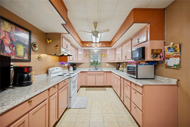 14154 County Road 546, Nevada, TX 75173