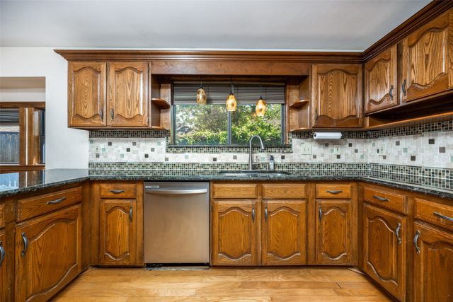 1109 Prairie Creek Place, Flower Mound, TX 75028