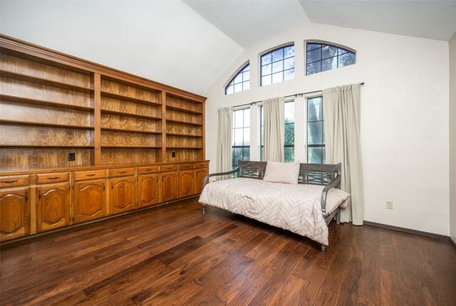 1109 Prairie Creek Place, Flower Mound, TX 75028