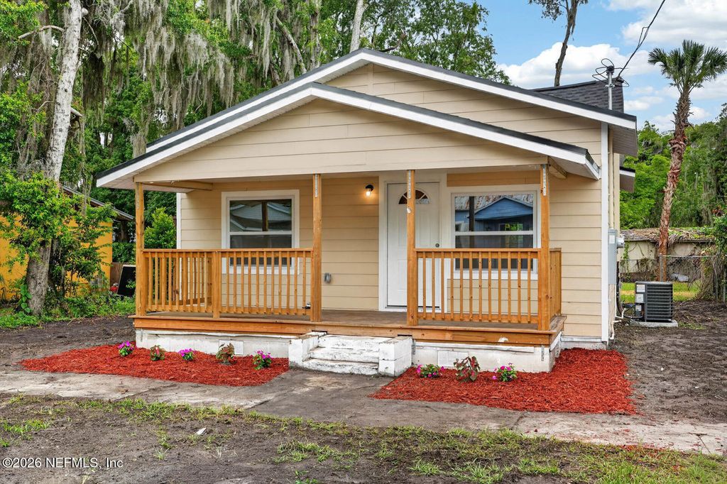 708 MADISON Street, Palatka, FL 32177