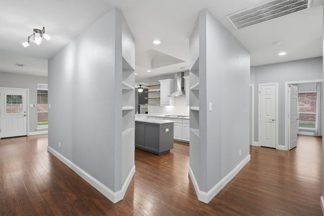 6020 Fannin Drive, Arlington, TX 76001