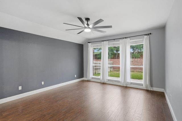 6020 Fannin Drive, Arlington, TX 76001