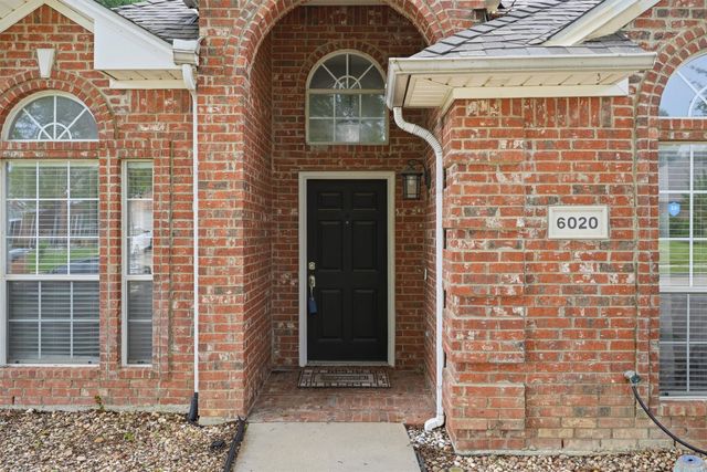 6020 Fannin Drive, Arlington, TX 76001