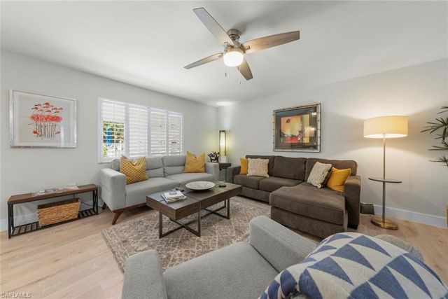624 Flamingo DR 112, Venice, FL 34285