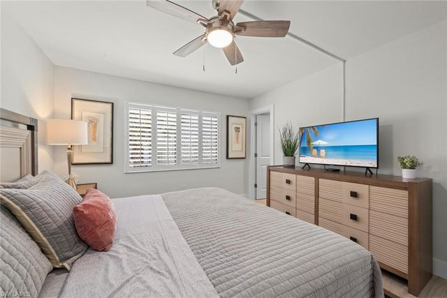 624 Flamingo DR 112, Venice, FL 34285