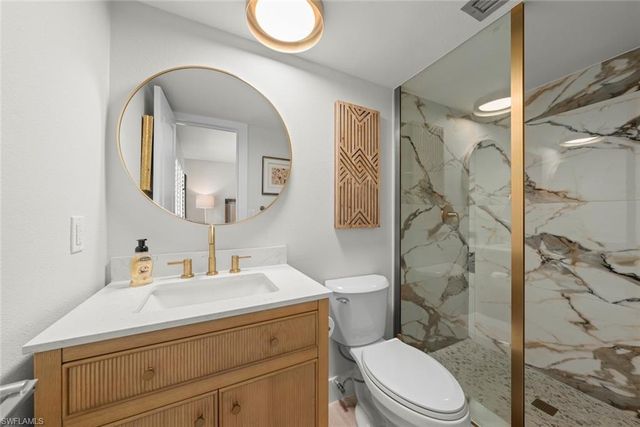 624 Flamingo DR 112, Venice, FL 34285