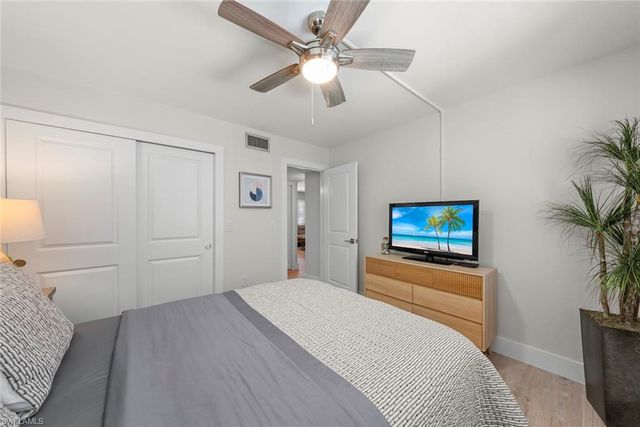 624 Flamingo DR 112, Venice, FL 34285