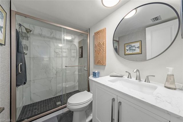 624 Flamingo DR 112, Venice, FL 34285