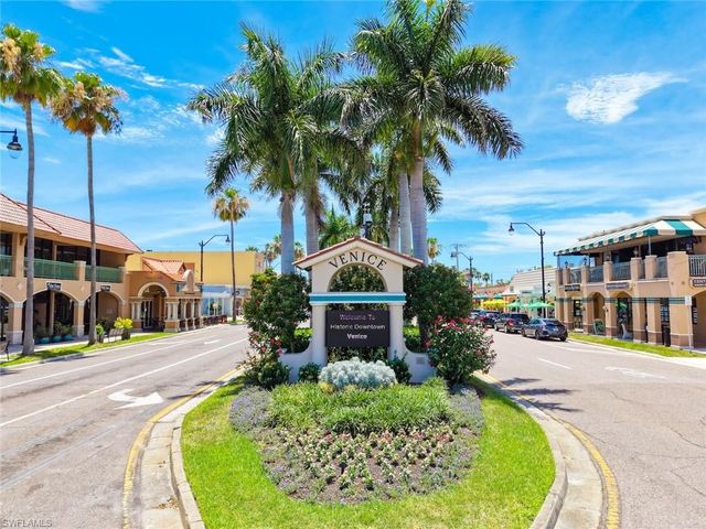 624 Flamingo DR 112, Venice, FL 34285