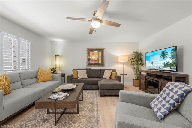 624 Flamingo DR 112, Venice, FL 34285