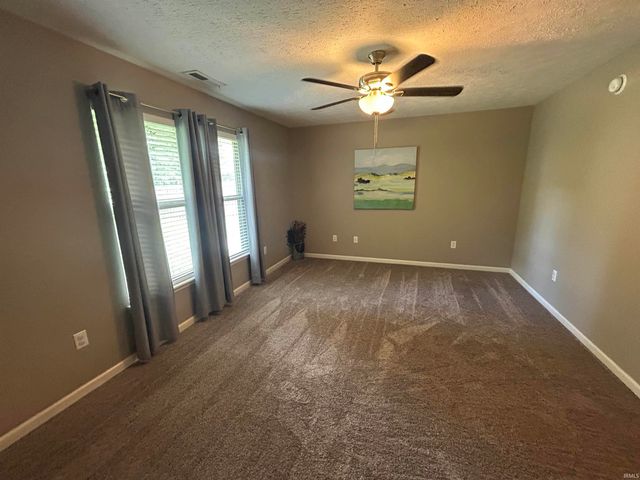 12 Kettle Circle, Lafayette, IN 47905