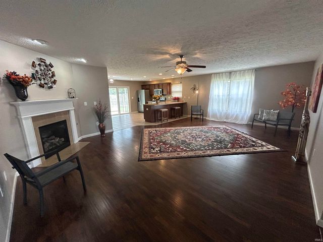 12 Kettle Circle, Lafayette, IN 47905