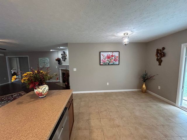 12 Kettle Circle, Lafayette, IN 47905