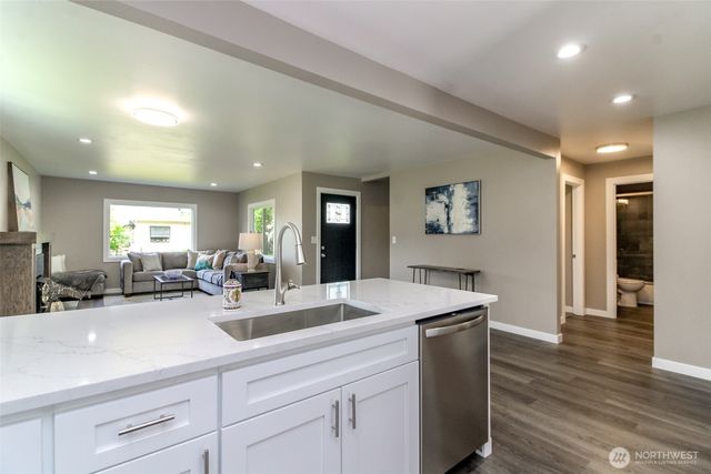 318 Mill Avenue SE, Orting, WA 98360