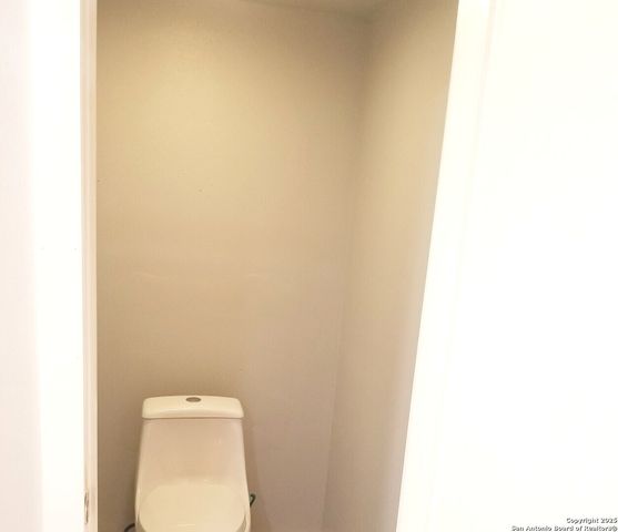 226 victor St., San Antonio, TX 78209