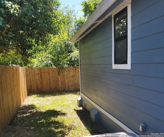 226 victor St., San Antonio, TX 78209