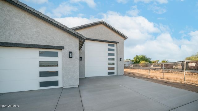 32790 N 213th DR Drive, Wittmann, AZ 85361