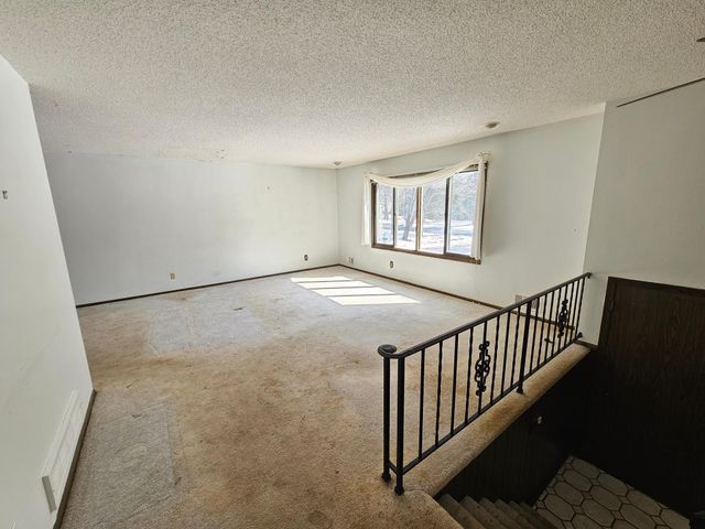 9211 168th Avenue NE, Forest Lake, MN 55025