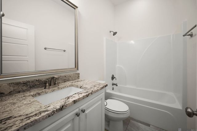 1863 Royal Aberdeen Ave, Zachary, LA 70791