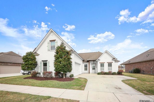 1863 Royal Aberdeen Ave, Zachary, LA 70791