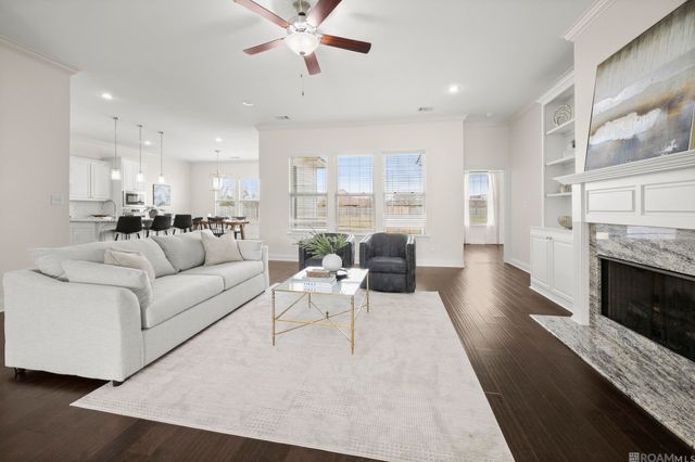 1863 Royal Aberdeen Ave, Zachary, LA 70791