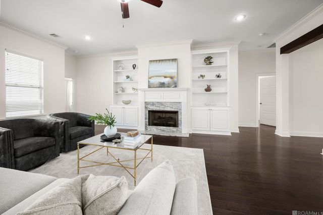 1863 Royal Aberdeen Ave, Zachary, LA 70791