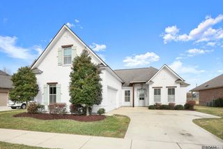 1863 Royal Aberdeen Ave, Zachary, LA 70791