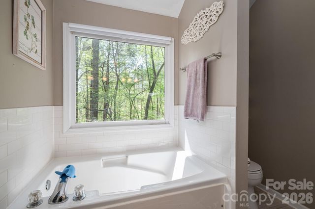 335 Cape Breton Trail, Gastonia, NC 28056