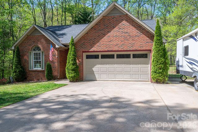 335 Cape Breton Trail, Gastonia, NC 28056
