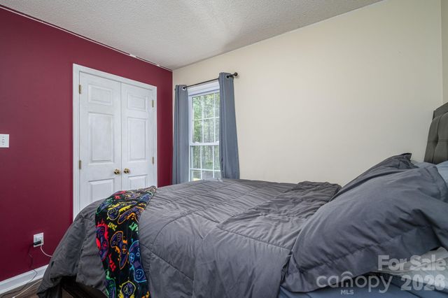 335 Cape Breton Trail, Gastonia, NC 28056