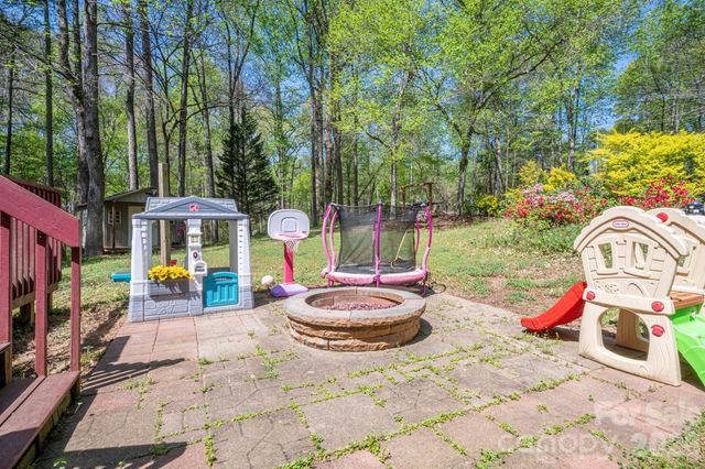335 Cape Breton Trail, Gastonia, NC 28056