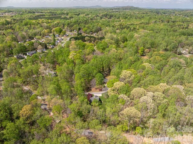 335 Cape Breton Trail, Gastonia, NC 28056