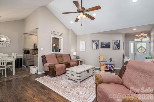 335 Cape Breton Trail, Gastonia, NC 28056
