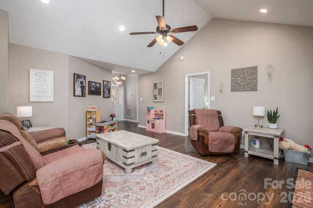 335 Cape Breton Trail, Gastonia, NC 28056