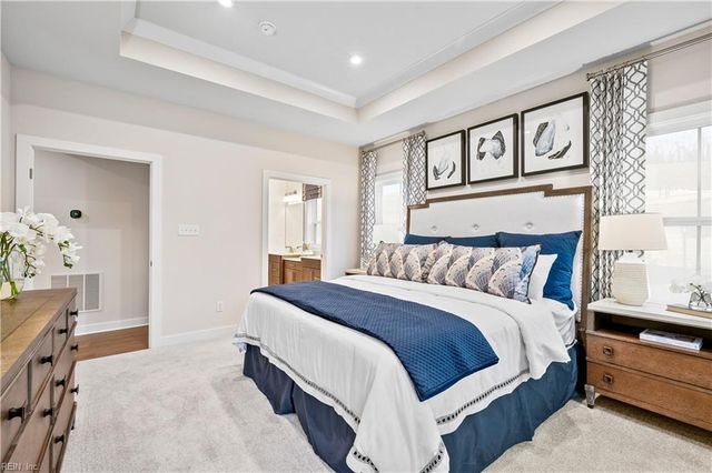 322 Tributary LN, Carrollton, VA 23314