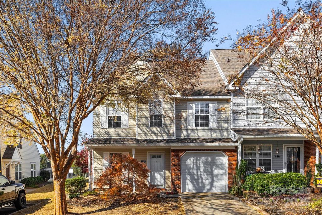 809 Rock Lake Glen, Fort Mill, SC 29715