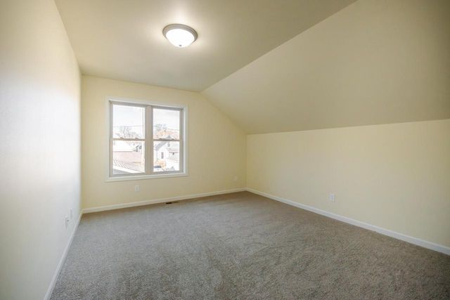 1644 S Memorial DRIVE, Racine, WI 53403