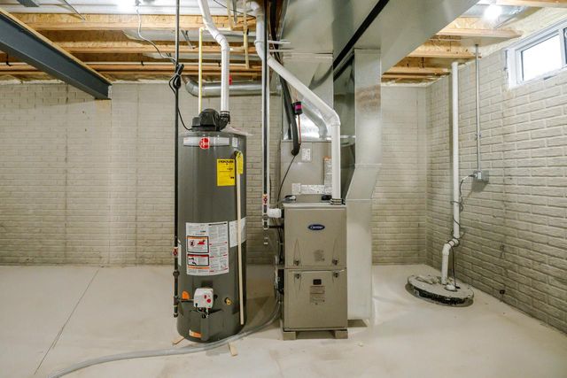 1644 S Memorial DRIVE, Racine, WI 53403