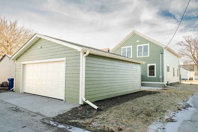 1644 S Memorial DRIVE, Racine, WI 53403