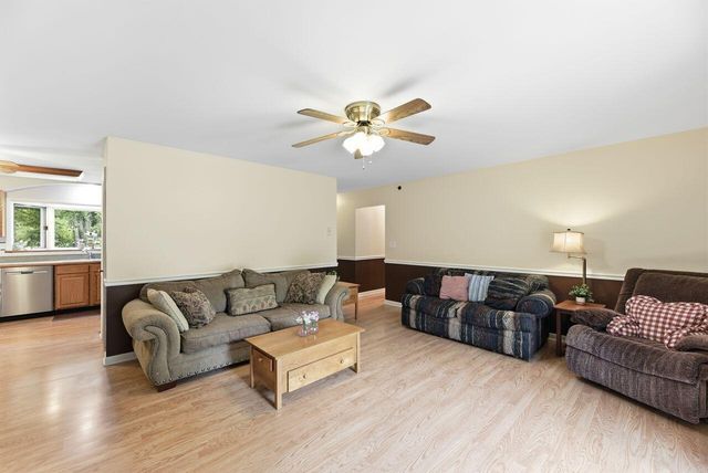8887 Elm Valley Road, Union Pier, MI 49129