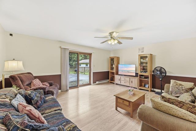 8887 Elm Valley Road, Union Pier, MI 49129