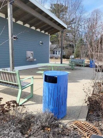 8887 Elm Valley Road, Union Pier, MI 49129