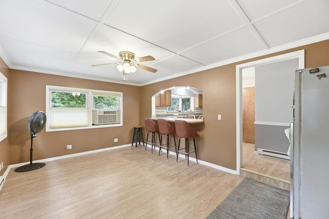 8887 Elm Valley Road, Union Pier, MI 49129