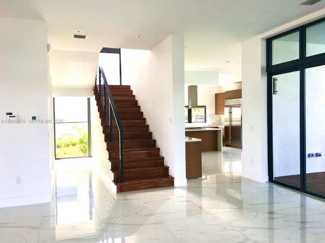 16580 Sunset Way 16580, Weston, FL 33326