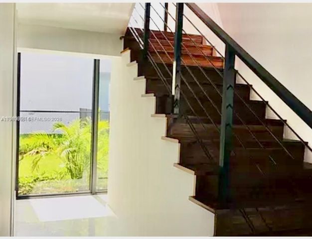 16580 Sunset Way 16580, Weston, FL 33326