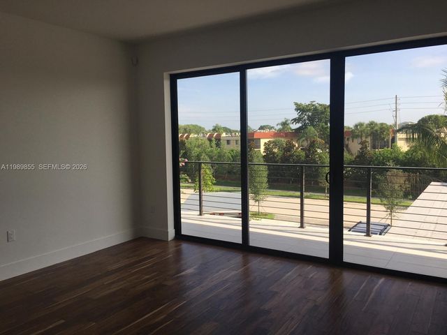 16580 Sunset Way 16580, Weston, FL 33326