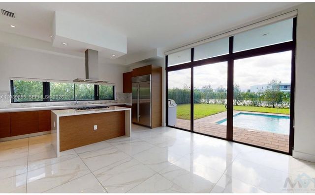16580 Sunset Way 16580, Weston, FL 33326